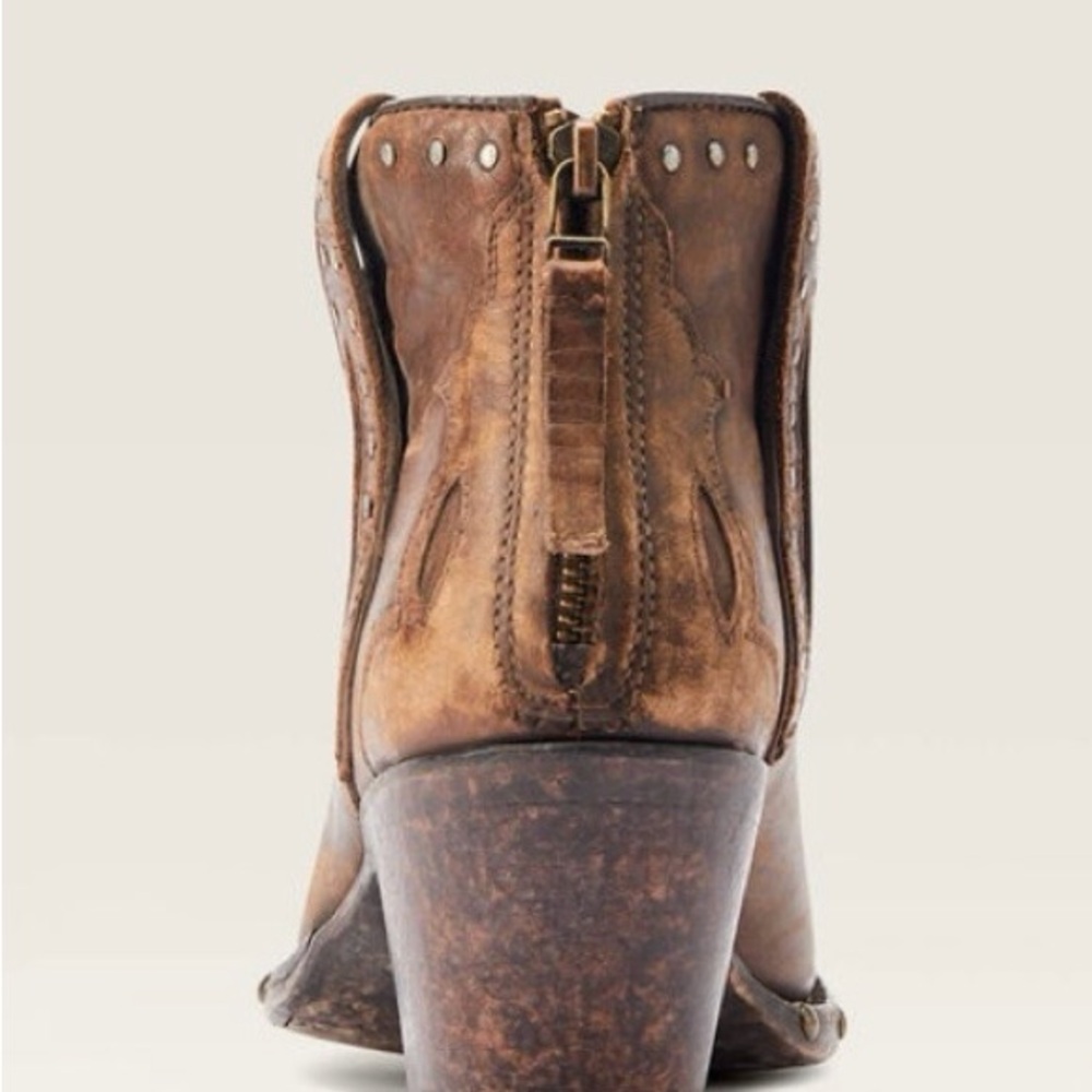 Ariat Greeley Western Tan Brown Studded Leather Booty - Picture 2 of 5